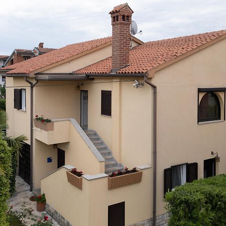 Apartments Mirella Novigrad Istria Eksteriør billede