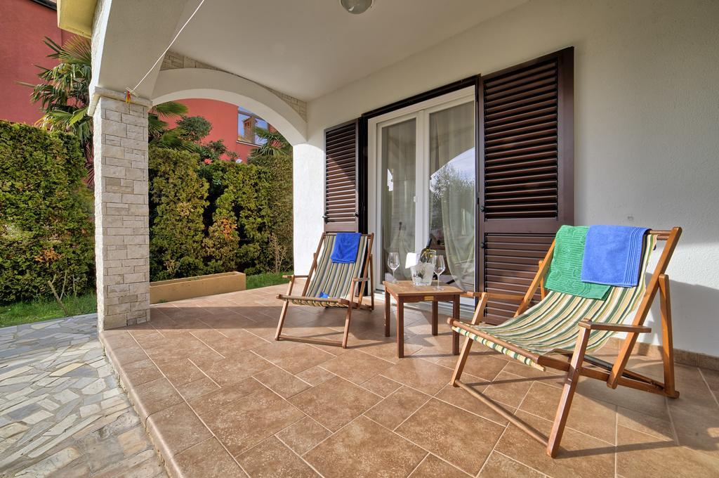 Apartments Mirella Novigrad Istria Eksteriør billede